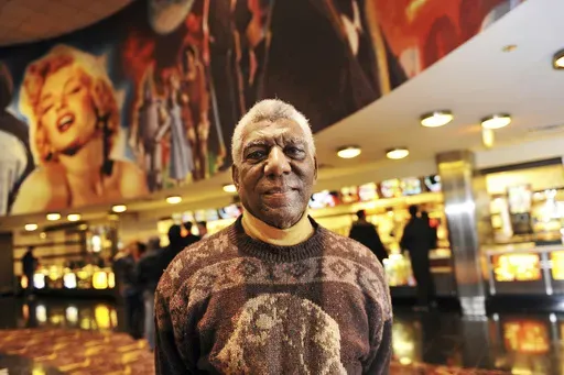 Chicago Chess Records producer Gene Barge attends a screening of the film "Cadillac Records," about Chess, at AMC River East theater, Nov. 24, 2008, in Chicago. (Keith Hale/Chicago Sun-Times via AP)