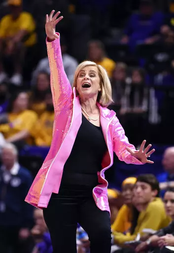 LSU head coach Kim Mulkey coaches in the first half of an NCAA college basketball game against Alabama, Thursday, Feb. 24, 2022, in Baton Rouge, La. (Hilary Scheinuk/The Advocate via AP)