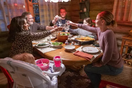 This image released by NBC shows, from left, Vanessa Bell Calloway as Edie, Griffin Dunne as Nicky, Justin Hartley as Kevin, Noah Salsbury Lipson as Matty, Jennifer Morrison as Cassidy, in a scene from "The Guitar Man" episode of "This Is Us." (Ron Batzdorff/NBC via AP)